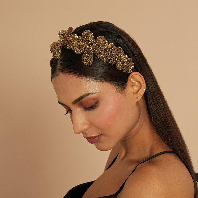 Model wearing Deepa Gurnani Regina Headband in Gold 