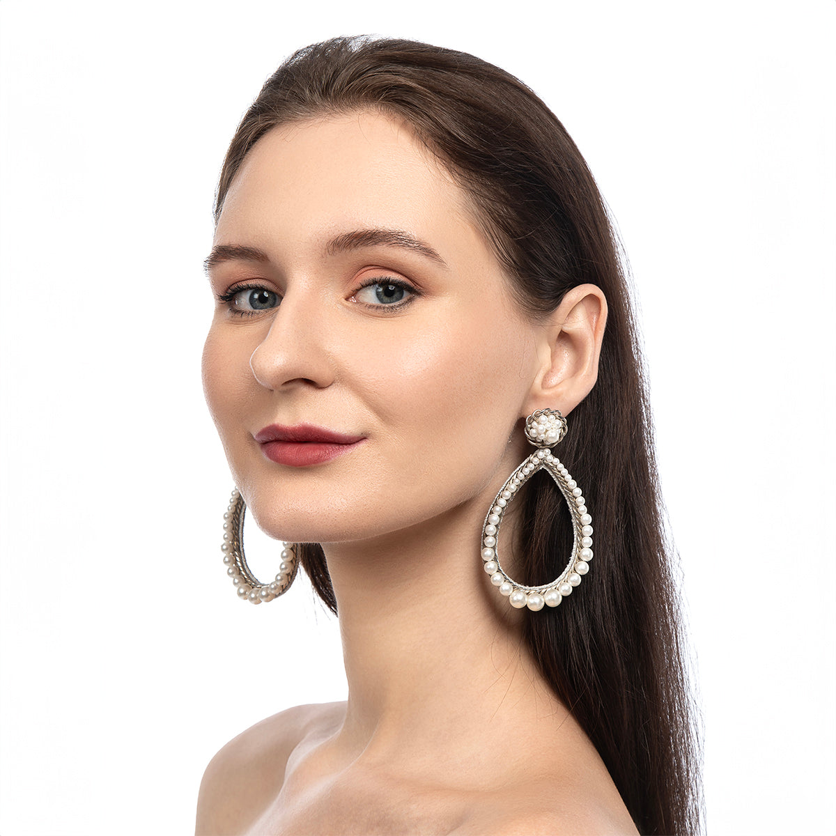 Model wearing Deepa By Deepa Gurnani handmade Rowena Earrings in silver color