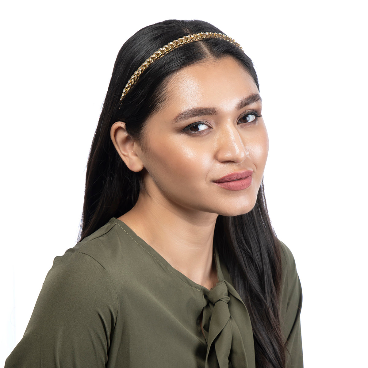 Model wearing Deepa by Deepa Gurnani Handmade Chainey Headband in Gold color