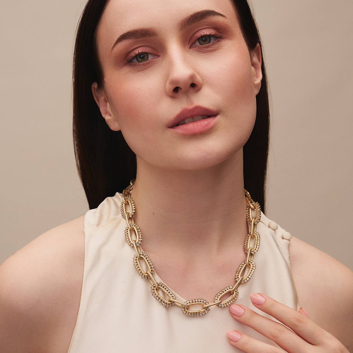 Kavi Necklace